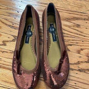 Beverly Feldman sequin flat sz 6.5 nwt